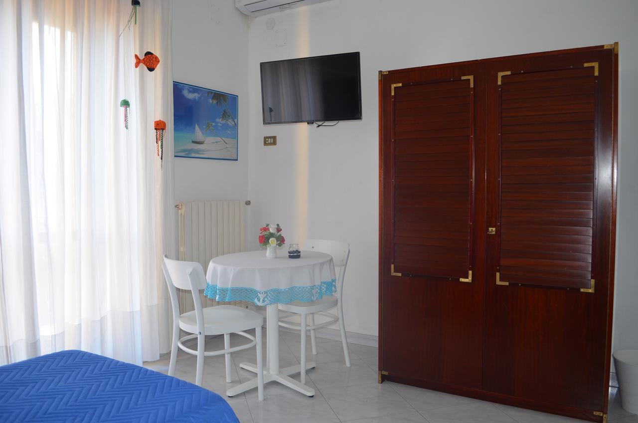 Leopardi 160 Couette-café